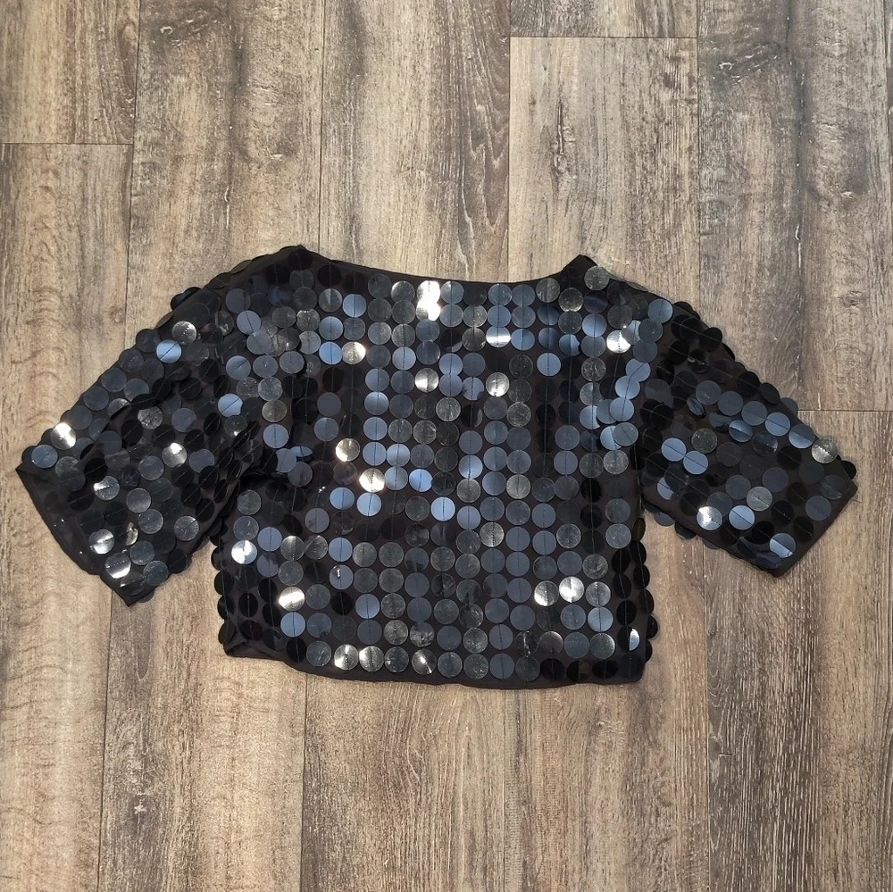 *NWT* Lovers + Friends Sequin Boxy Party Crop - Picture 2 of 6